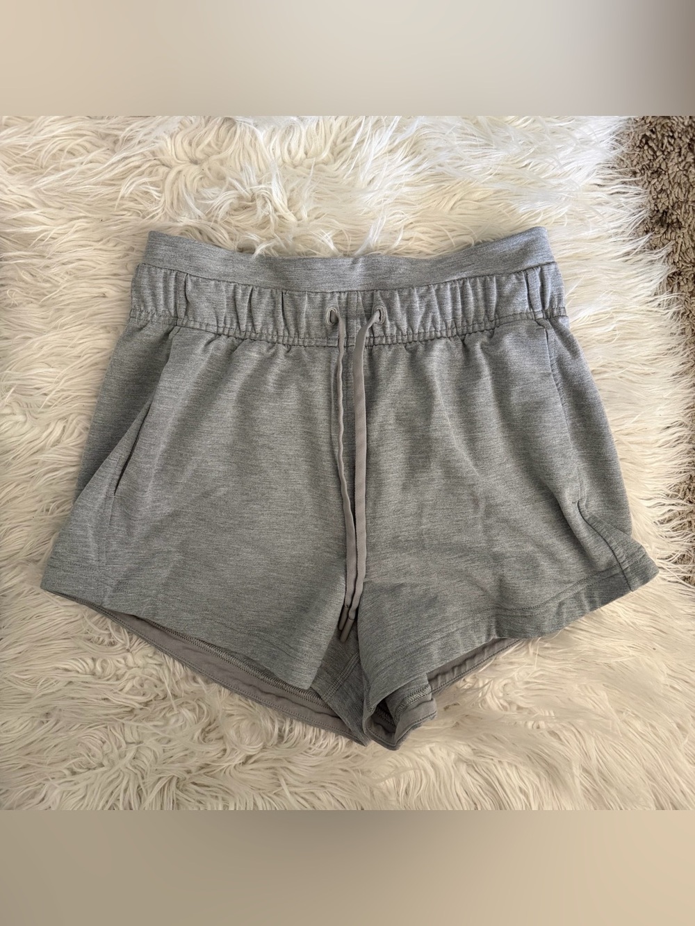 lululemon athletica Inner Glow High-Rise 3” *Modal Heathered Core Medium Grey